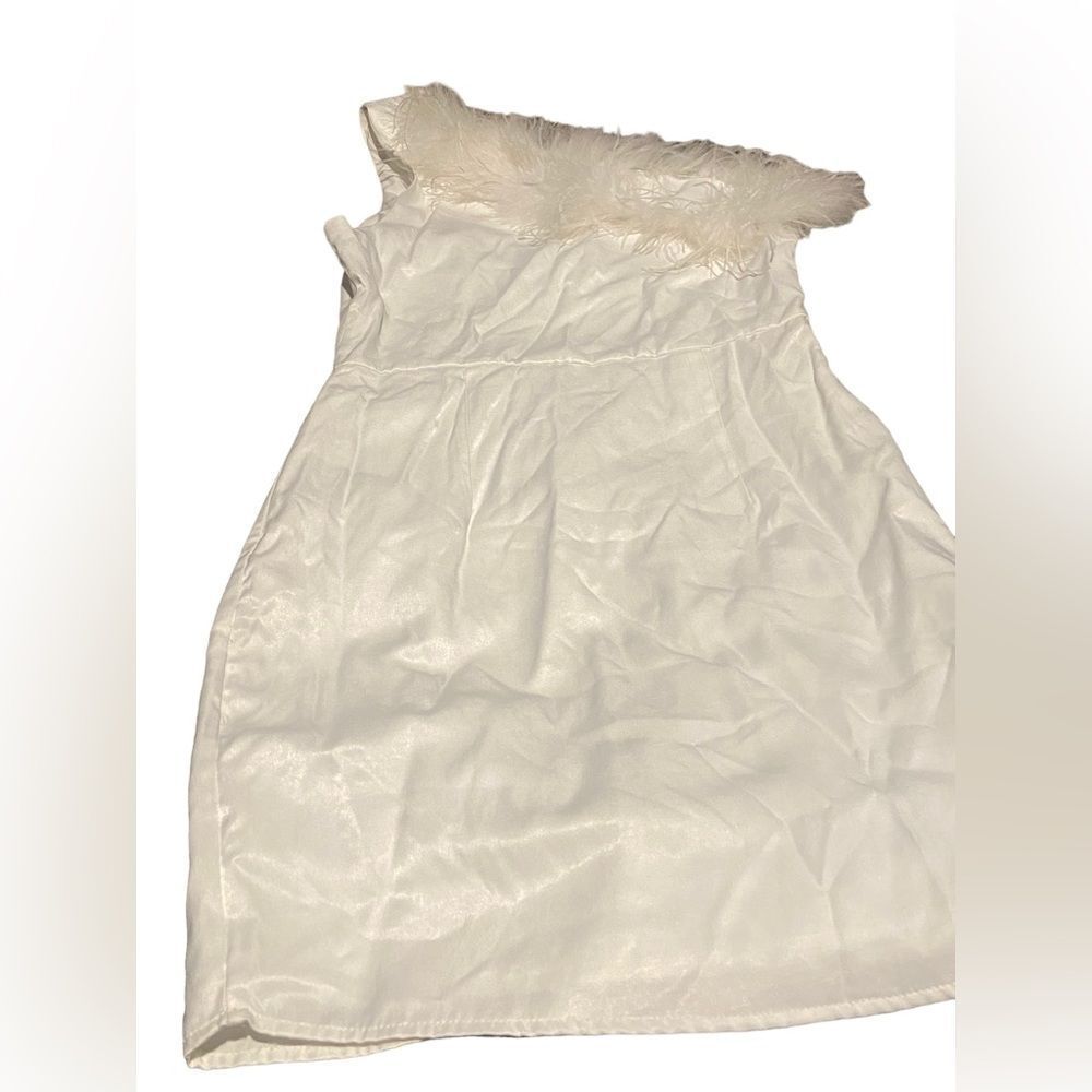 Altar’d State white satin dress zips up side faux fur accents new with tags
